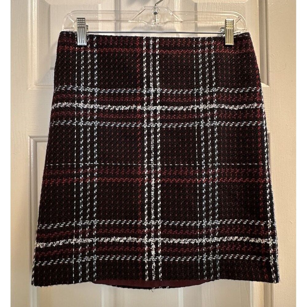Women's White House Black Market Red Plaid Tweed Skirt Size 0 Fully Lined